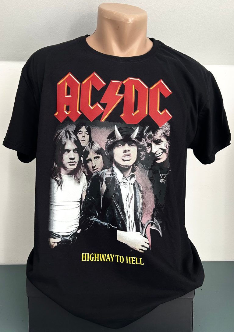 ACDC HIGHWAY TO HELL MAJICA